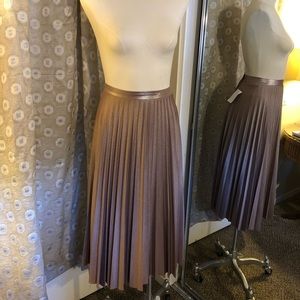 NEW Halogen - Pleated Shimmery Skirt